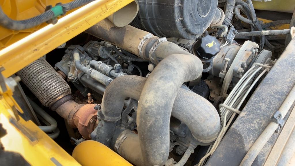 NEW HOLLAND C232 TRACK SKID STEER