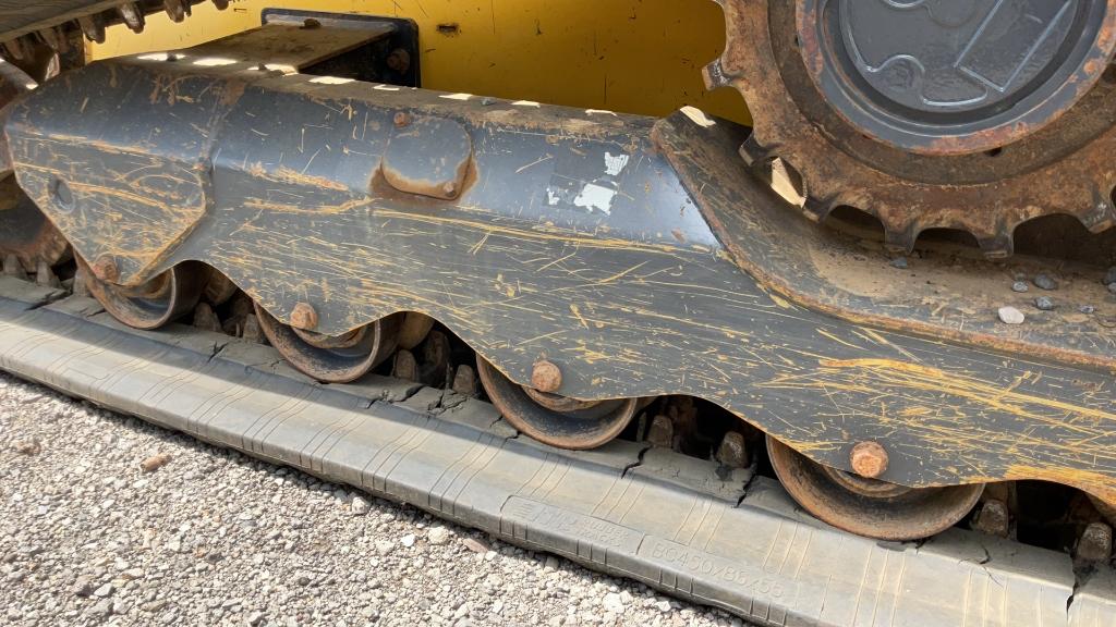 NEW HOLLAND C232 TRACK SKID STEER