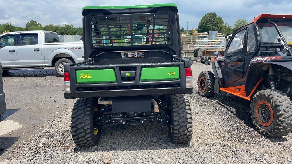 2021 JOHN DEERE XUV835R UTV