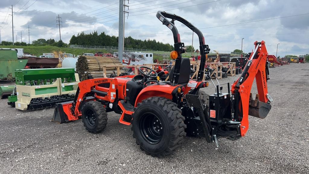 BAD BOY 3026H TRACTOR