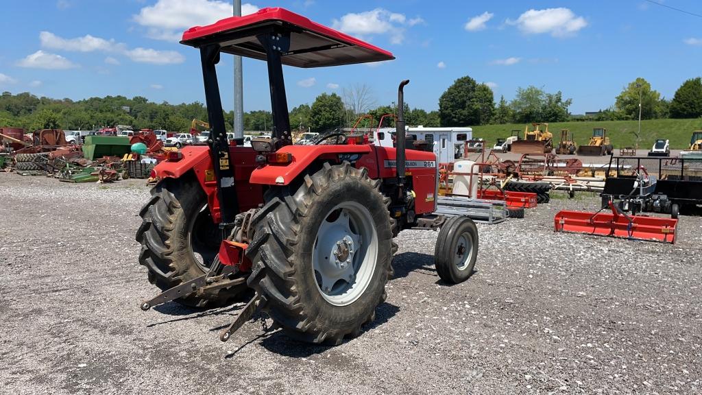 MASSEY FERGUSON 261 TRACTOR