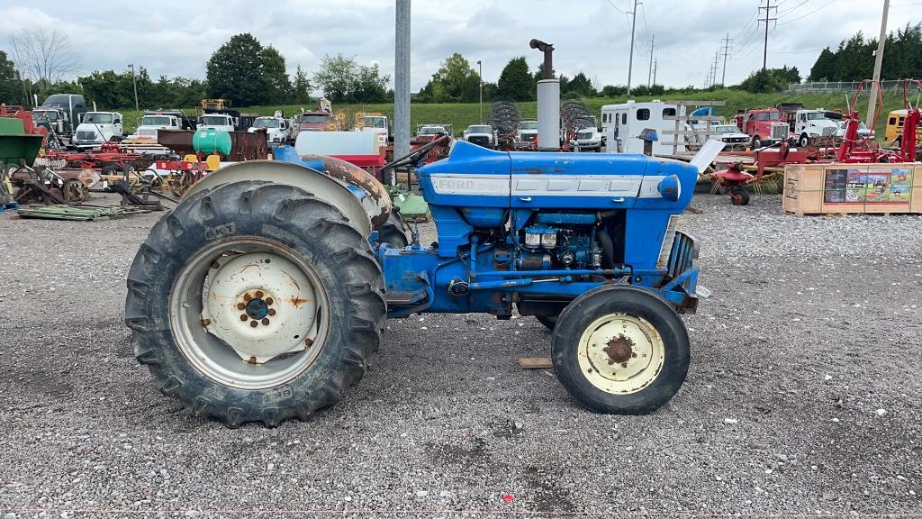 FORD 3000 TRACTOR