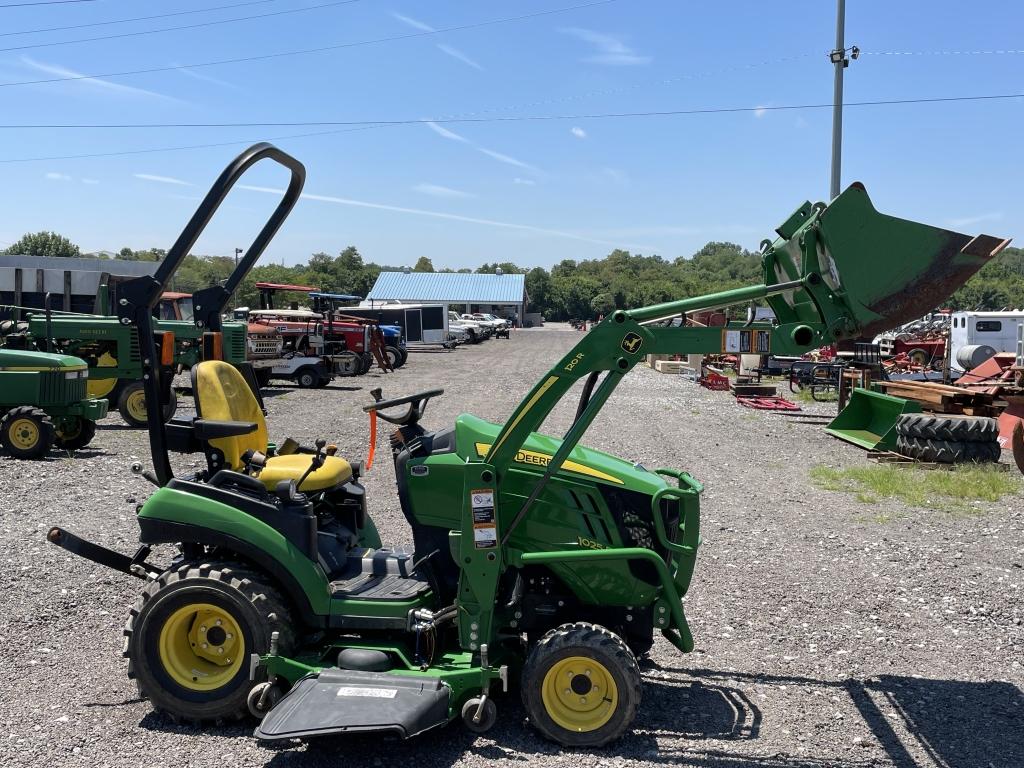 JOHN DEERE 1025R TRACTOR