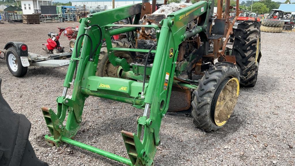 JOHN DEER 5075E TRACTOR