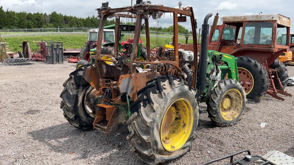 JOHN DEER 5075E TRACTOR