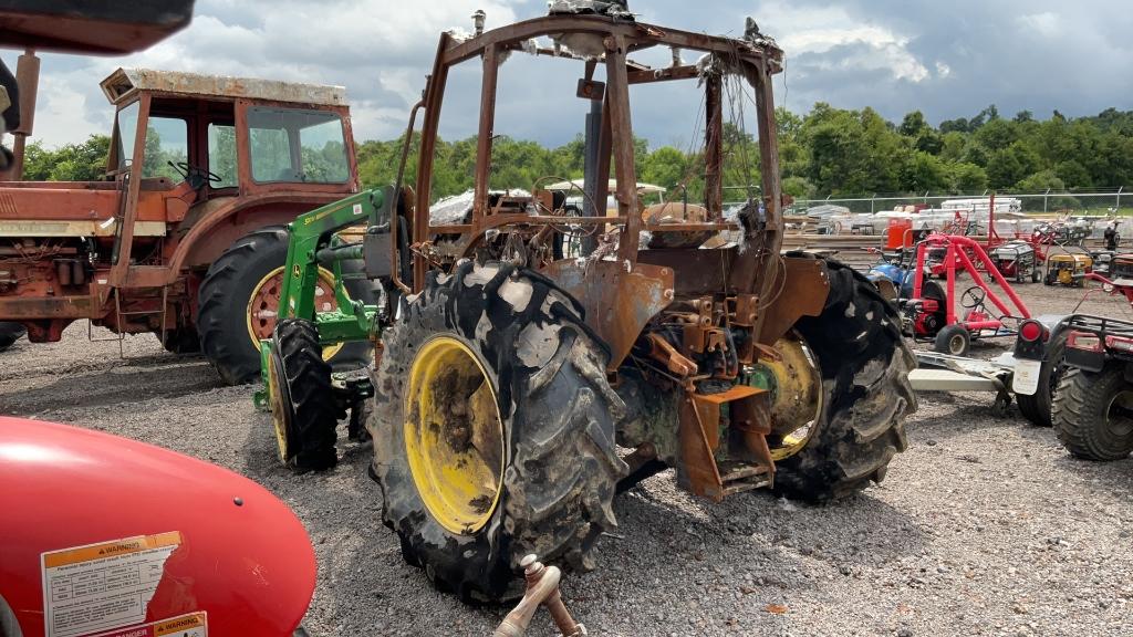 JOHN DEER 5075E TRACTOR