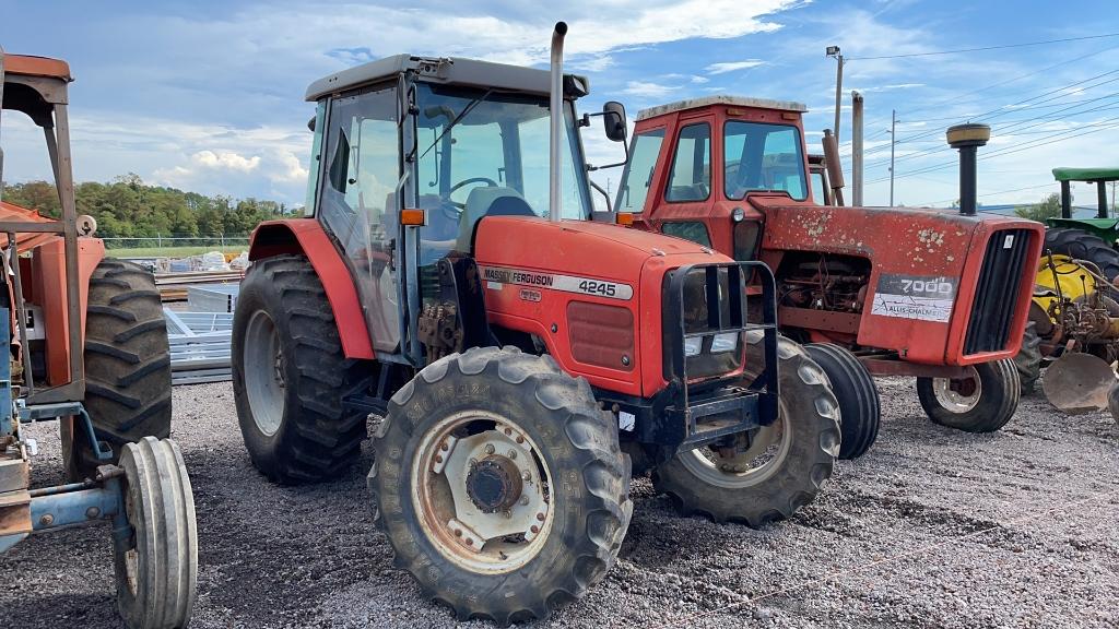 MASSEY FERGUSON 4245 TRACTOR