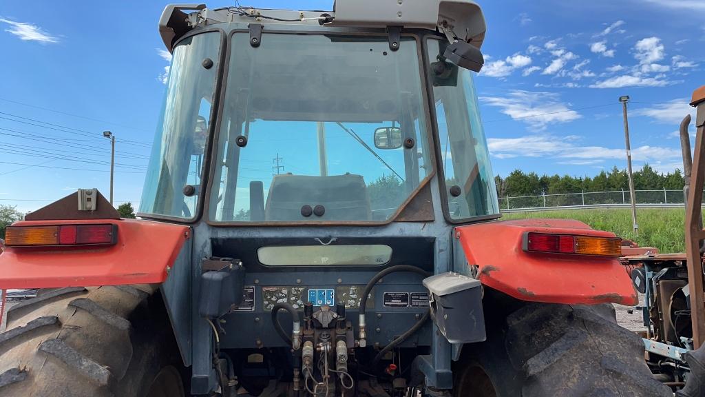 MASSEY FERGUSON 4245 TRACTOR