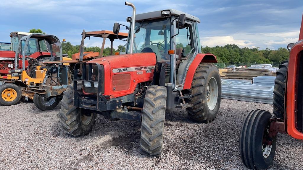 MASSEY FERGUSON 4245 TRACTOR