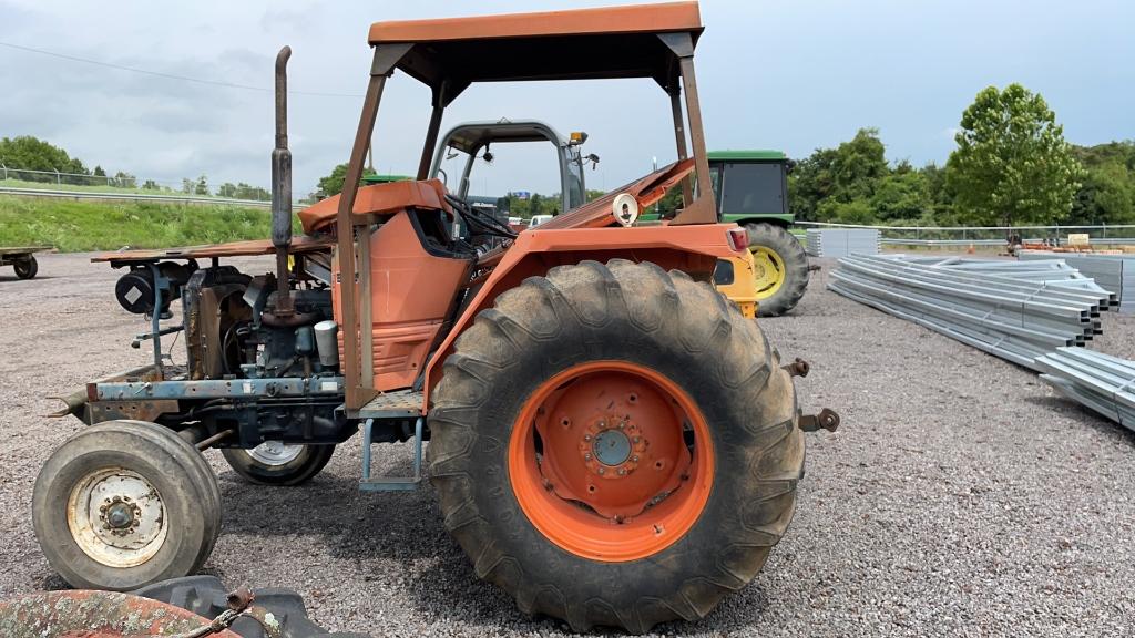 KUBOTA 5950 TRACTOR