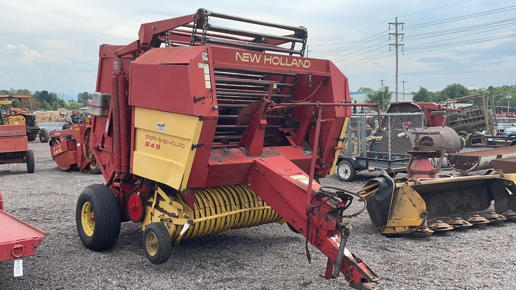 SPERRY NEW HOLLAND 849 ROUND BALER