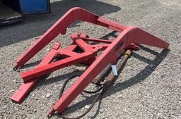 MASSEY FERGUSON TRACTOR LOADER