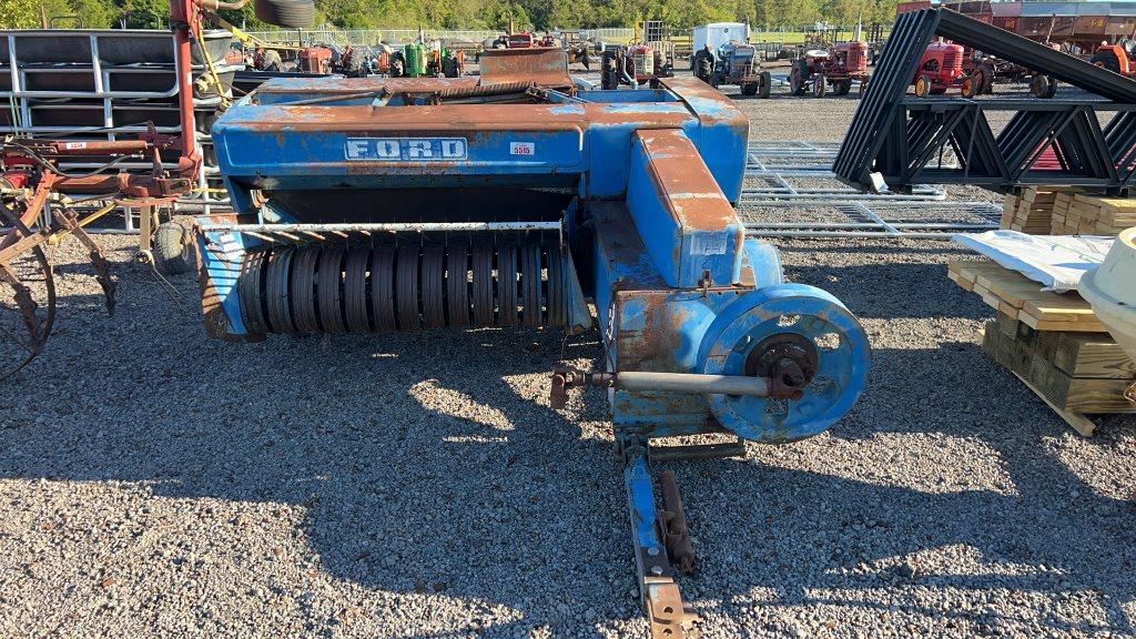 FORD 532 SQUARE BALER