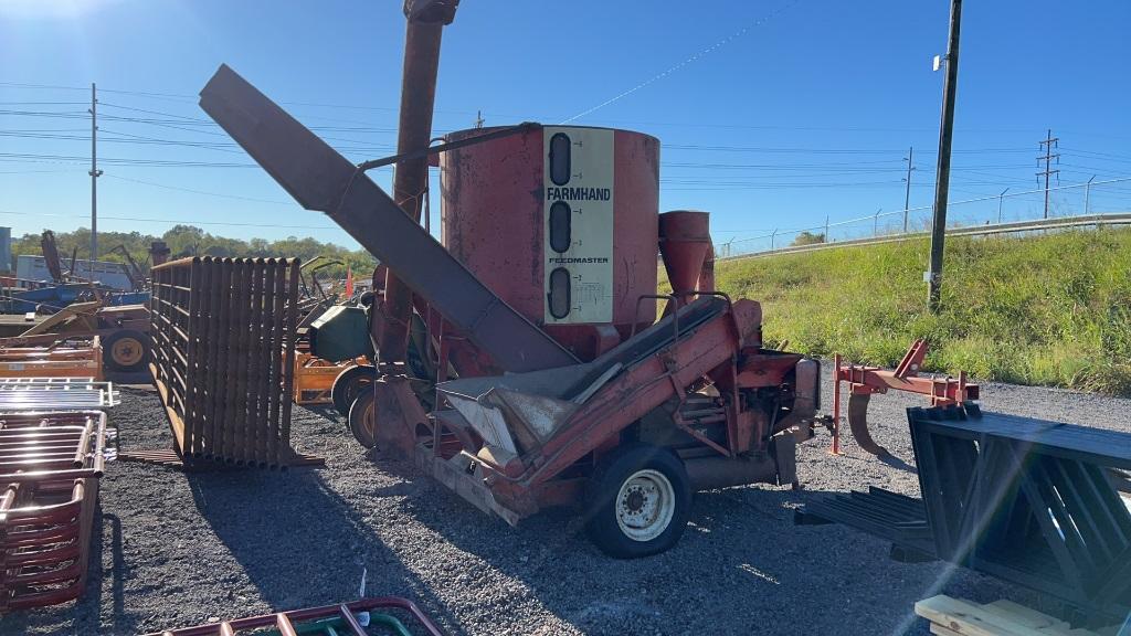 FARMHAND 810 GRINDER MIXER