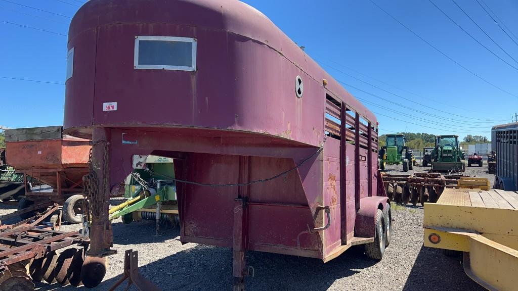 1990 12' GOOSENECK STOCK TRAILER