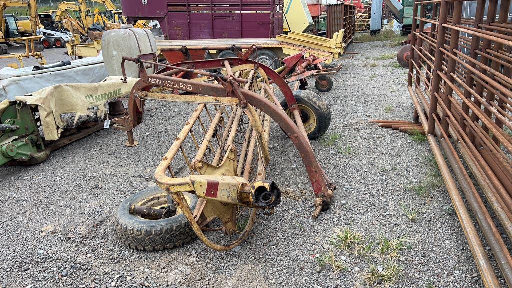 ROLLABAR 256 11' PULL TYPE HAY RAKE