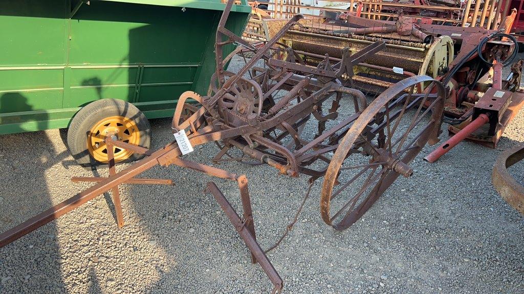 HORSE DRAWN 1 ROW CULTIVATOR