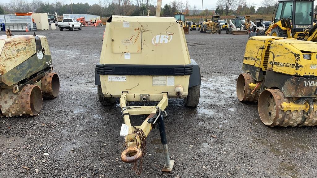 INGERSOLL RAND 185 TOWABLE AIR COMPRESSOR