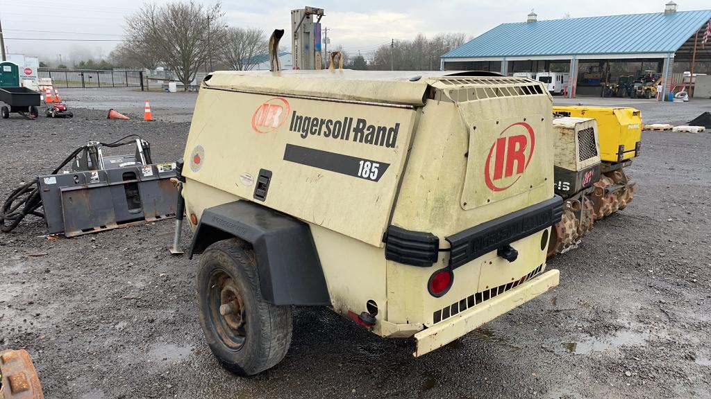 INGERSOLL RAND 185 TOWABLE AIR COMPRESSOR