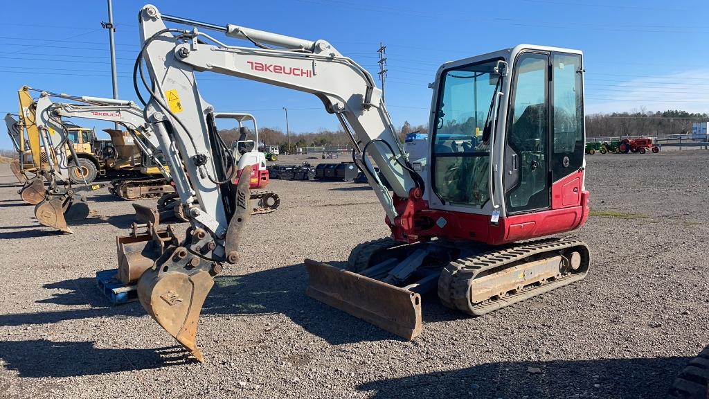 2018 TAKEUCHI TB240 EXCAVATOR