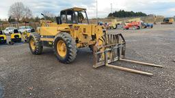 CAT TH83 TELEHANDLER