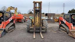 JOHN DEERE 901 ALL TERRAIN FORKLIFT