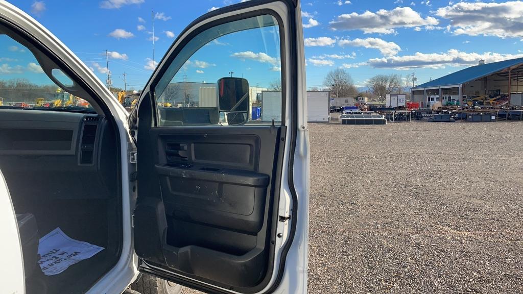 2011 DODGE RAM 3500 DUMP TRUCK