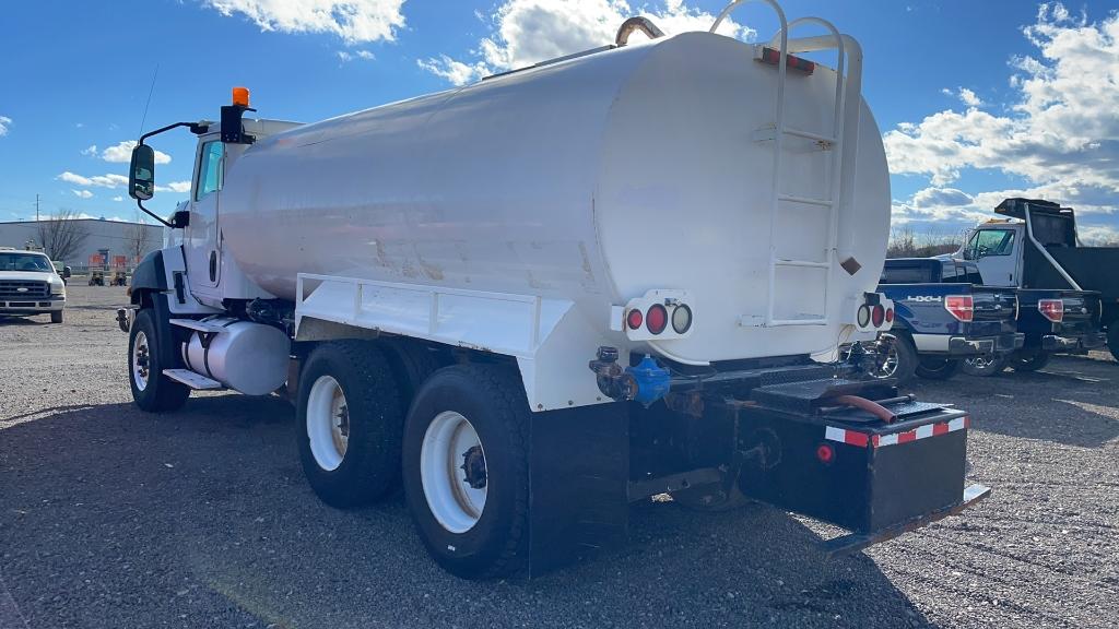 2013 CAT CT660 TANDEM AXLE WATER TRUCK