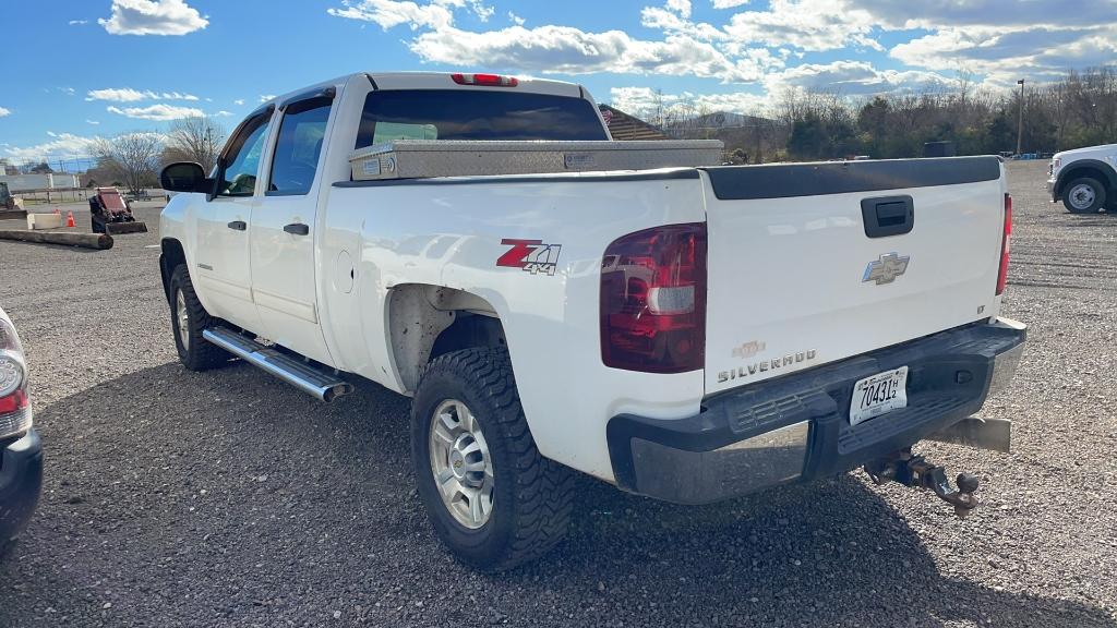 2009 CHEVY SILVERADO 2500 TRUCK