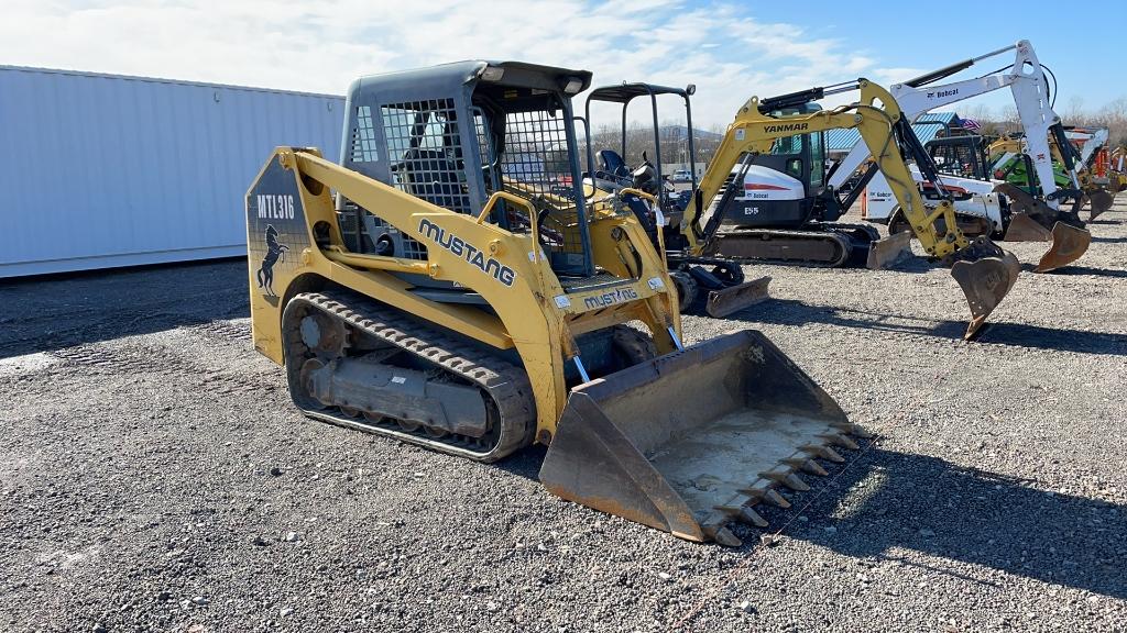 MUSTANG MTL 316 TRACK SKID STEER