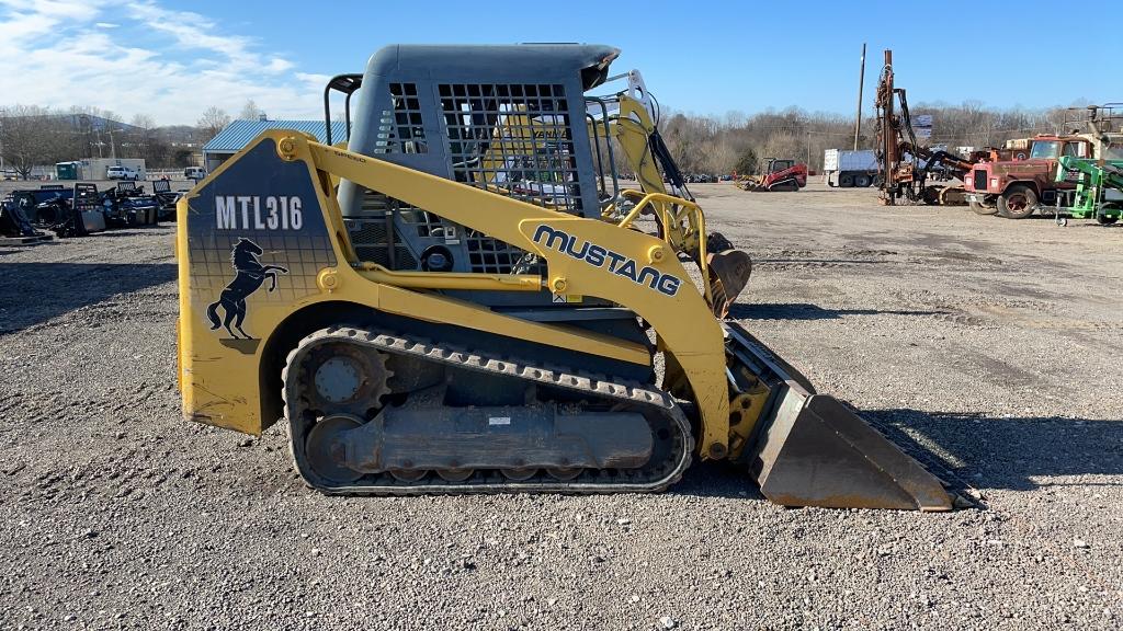 MUSTANG MTL 316 TRACK SKID STEER