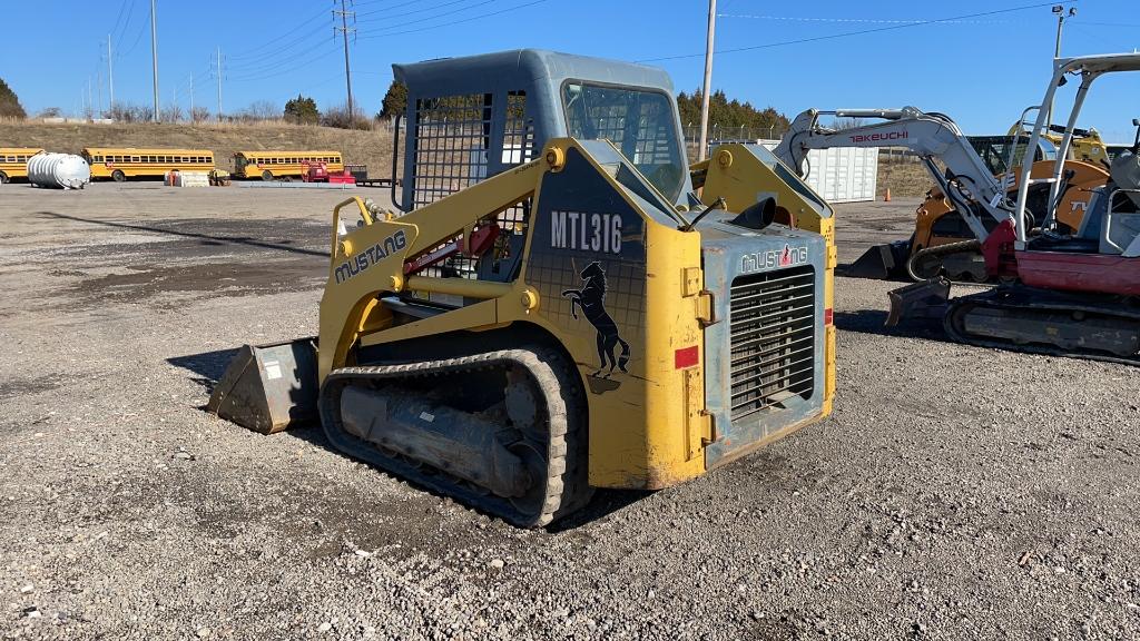 MUSTANG MTL 316 TRACK SKID STEER