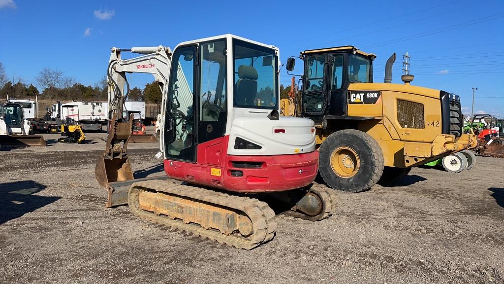 TAKEUCHI TB260 EXCAVATOR