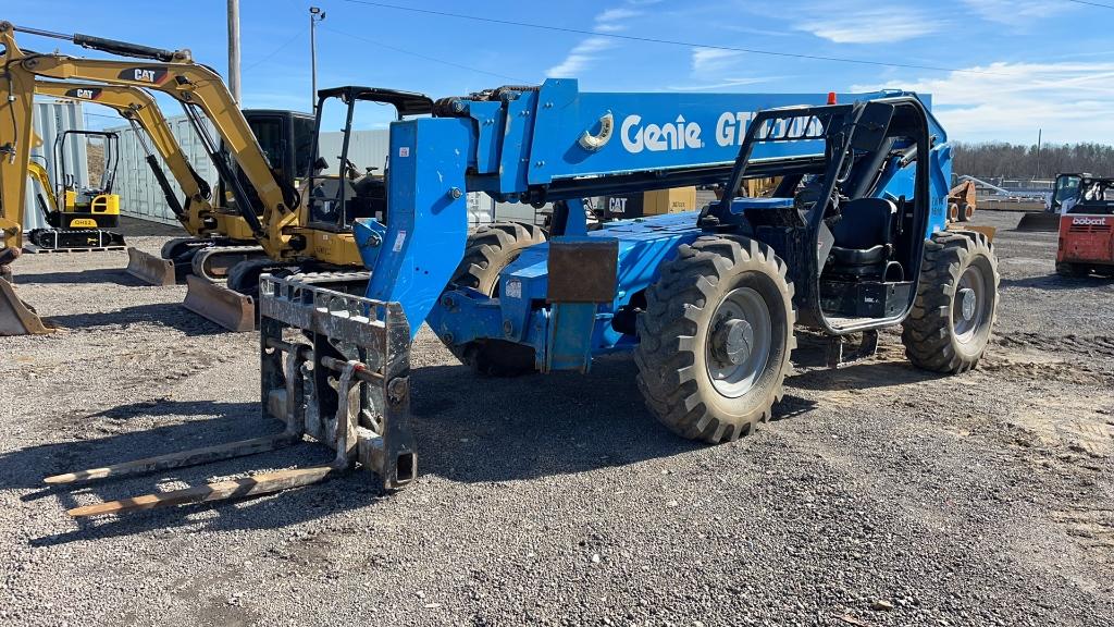 2016 GENIE GTH-1056 TELEHANDLER