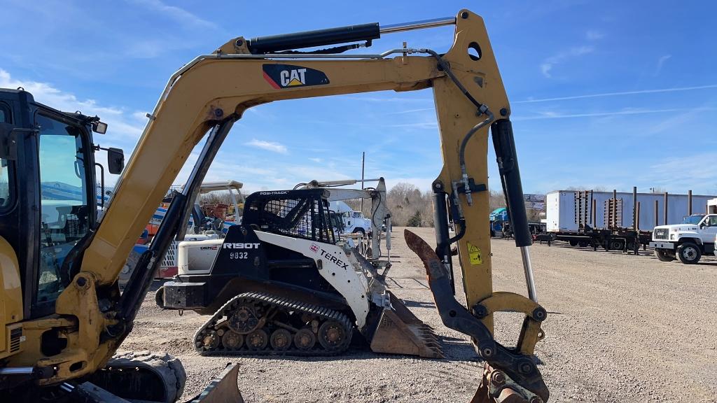 CAT 305.5E2 CR EXCAVATOR