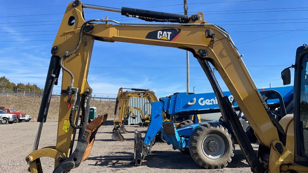 CAT 305.5E2 CR EXCAVATOR