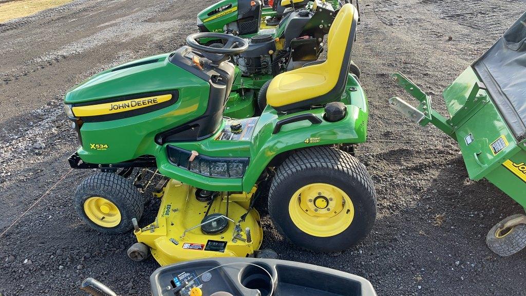 JOHN DEERE X534