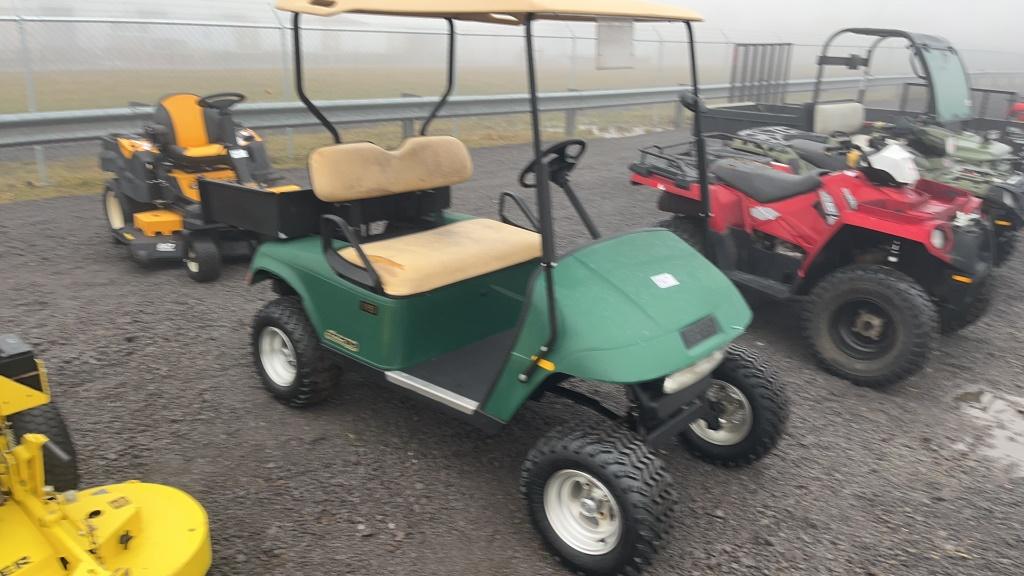 EZGO ELECTRIC GOLF CART