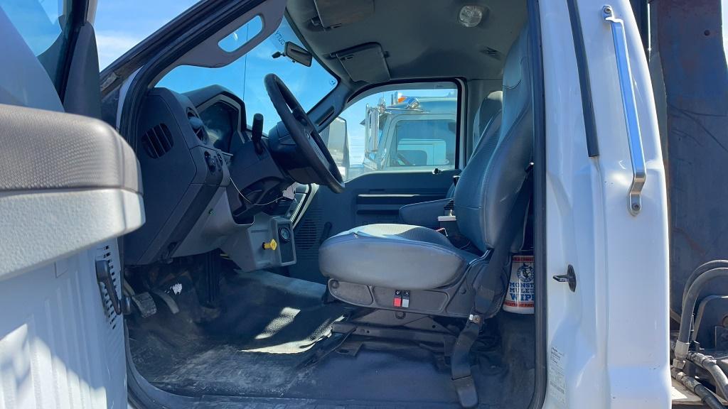 2016 FORD F-750 ROLL OFF DUMPSTER TRUCK