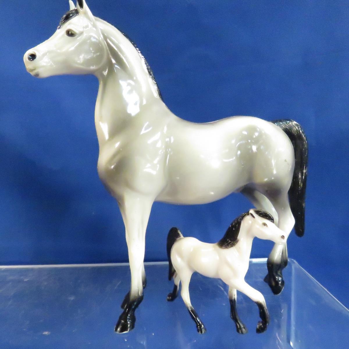 Hartland Plastics horses some sets, white & gray