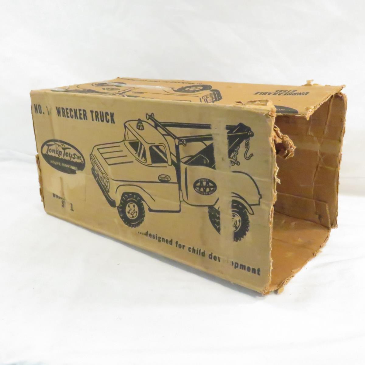 1961 Tonka No 18 AA Wrecker Truck in Original Box