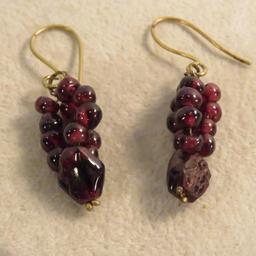 Seed Garnet necklace & pierced earrings