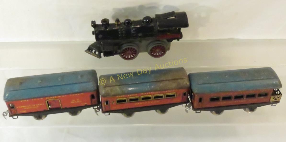 Pre-war Ives cast iron windup engine & 3 tin cars