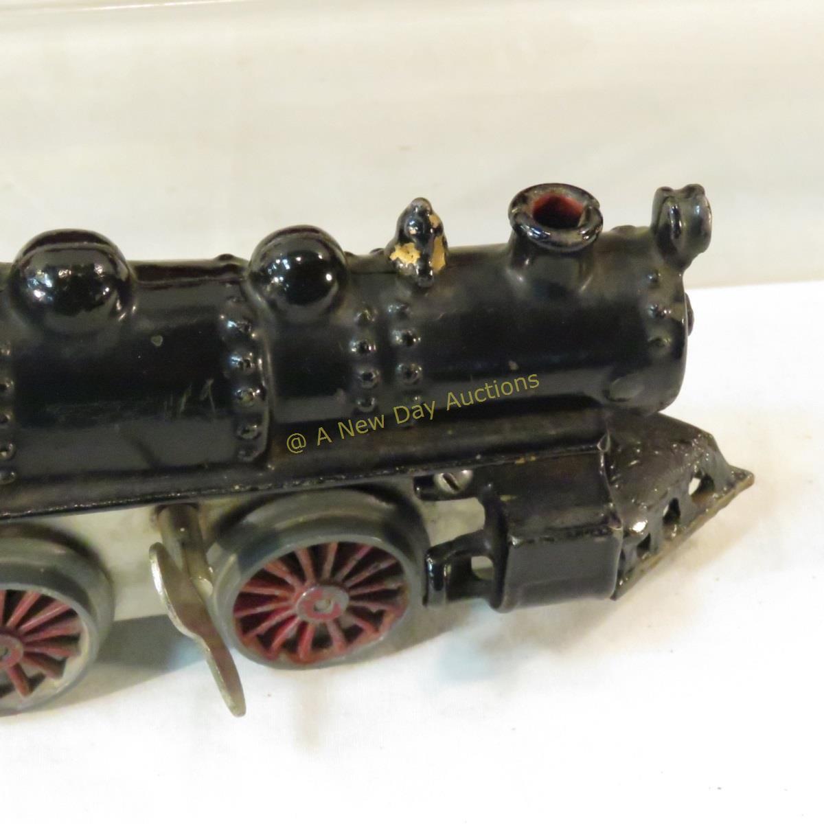 Pre-war Ives cast iron windup engine & 3 tin cars