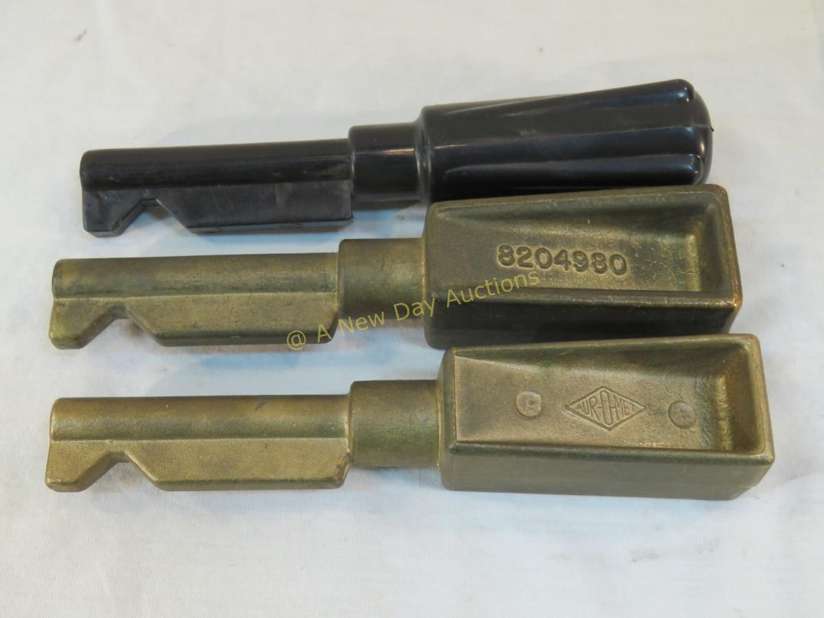 3 Locomotive reverse keys- 2 are brass