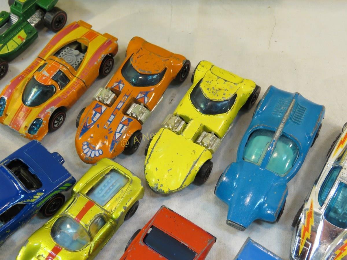 Hot Wheels Collector Case- 24 cars- some redlines