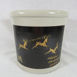 2000 McDonalds Happy Holidays Red Wing crock