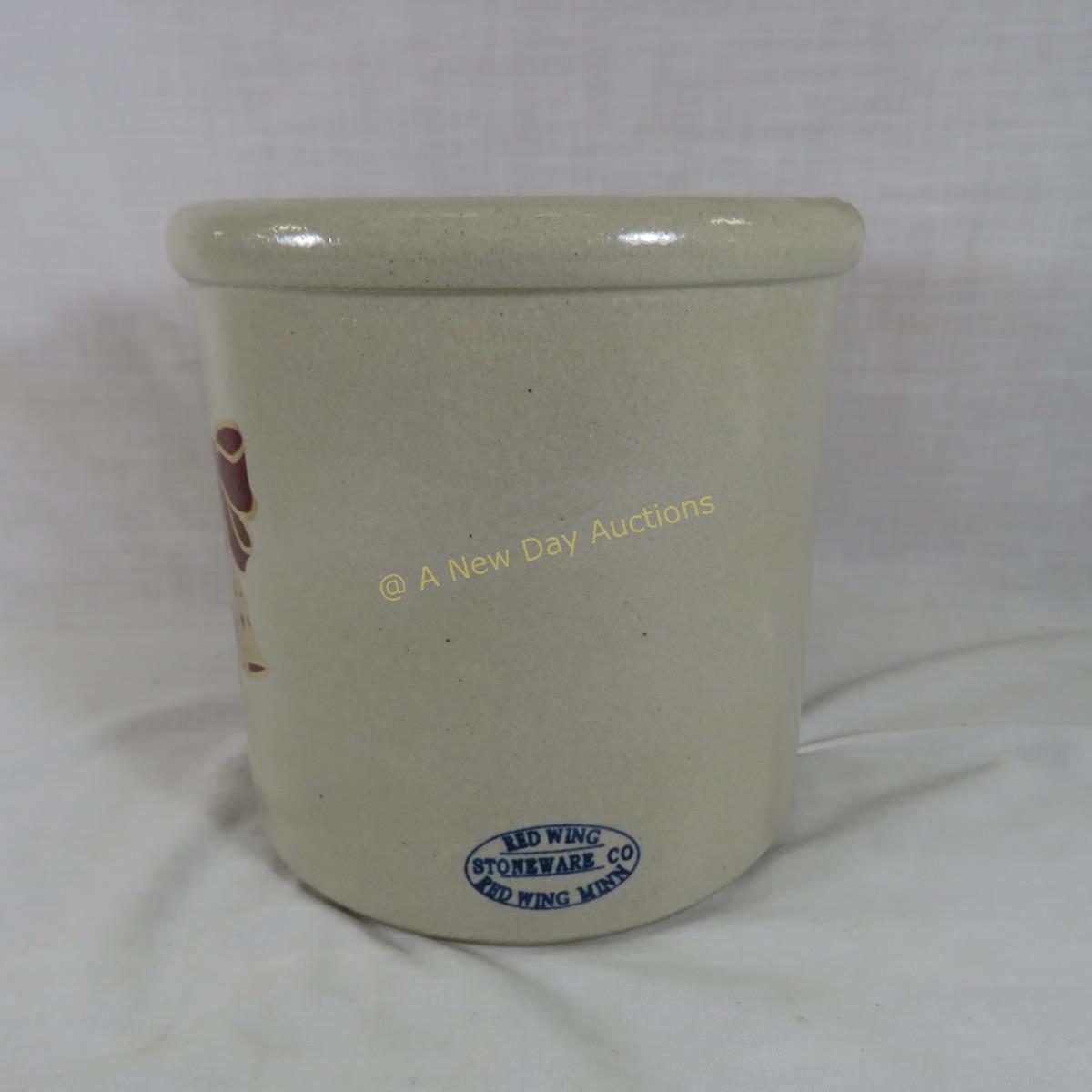 2001 McDonalds Holiday Greetings Red Wing crock