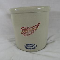 2002 McDonalds Seasons Greetings Red Wing crock