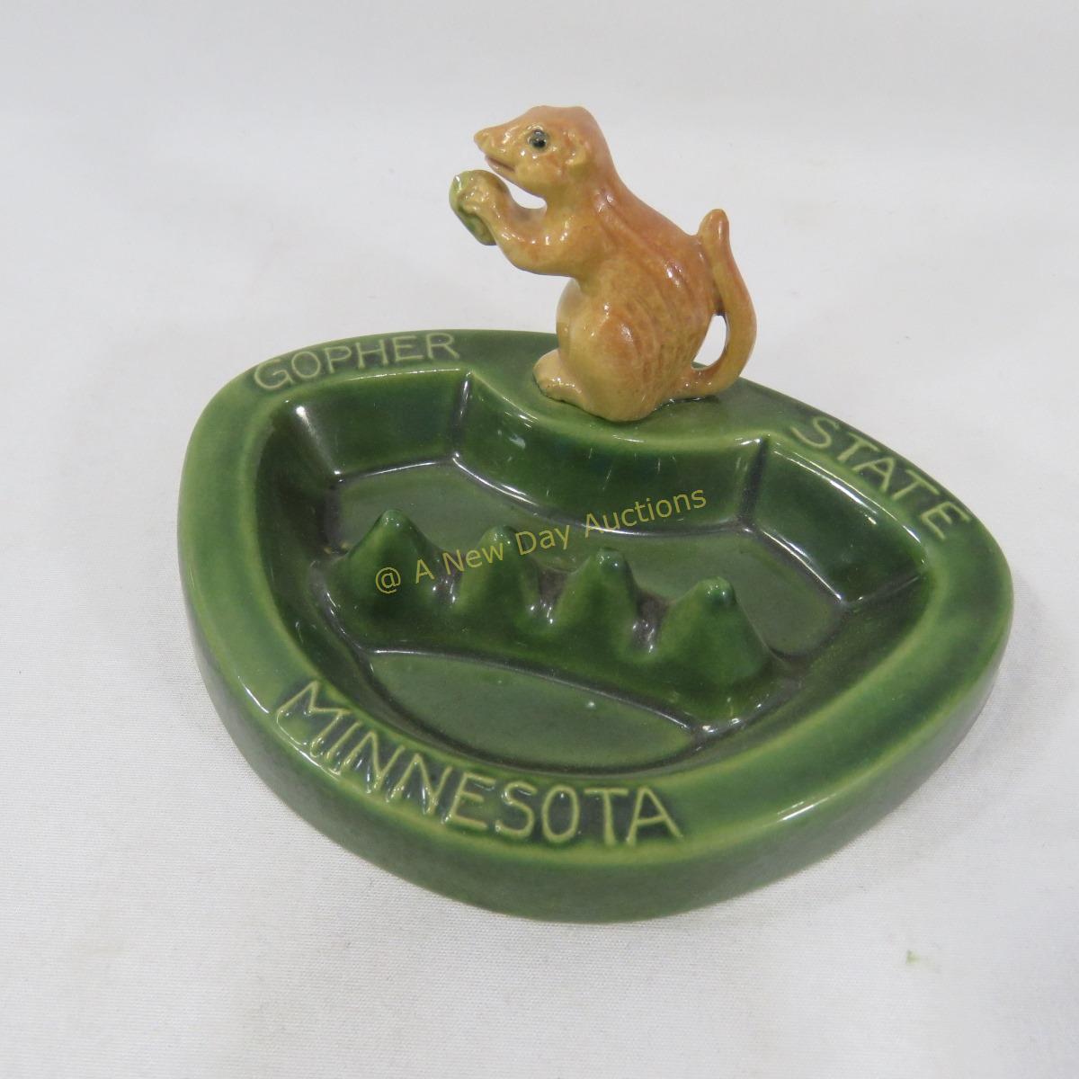 Rosemeade Gopher State Ashtray and S&P Set